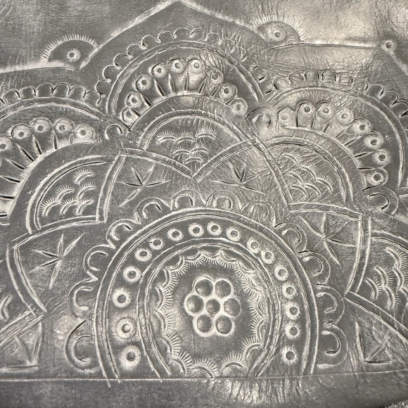 Leaders In Leather Handbags - Embossed Metallic Silver Wristlet Clutch